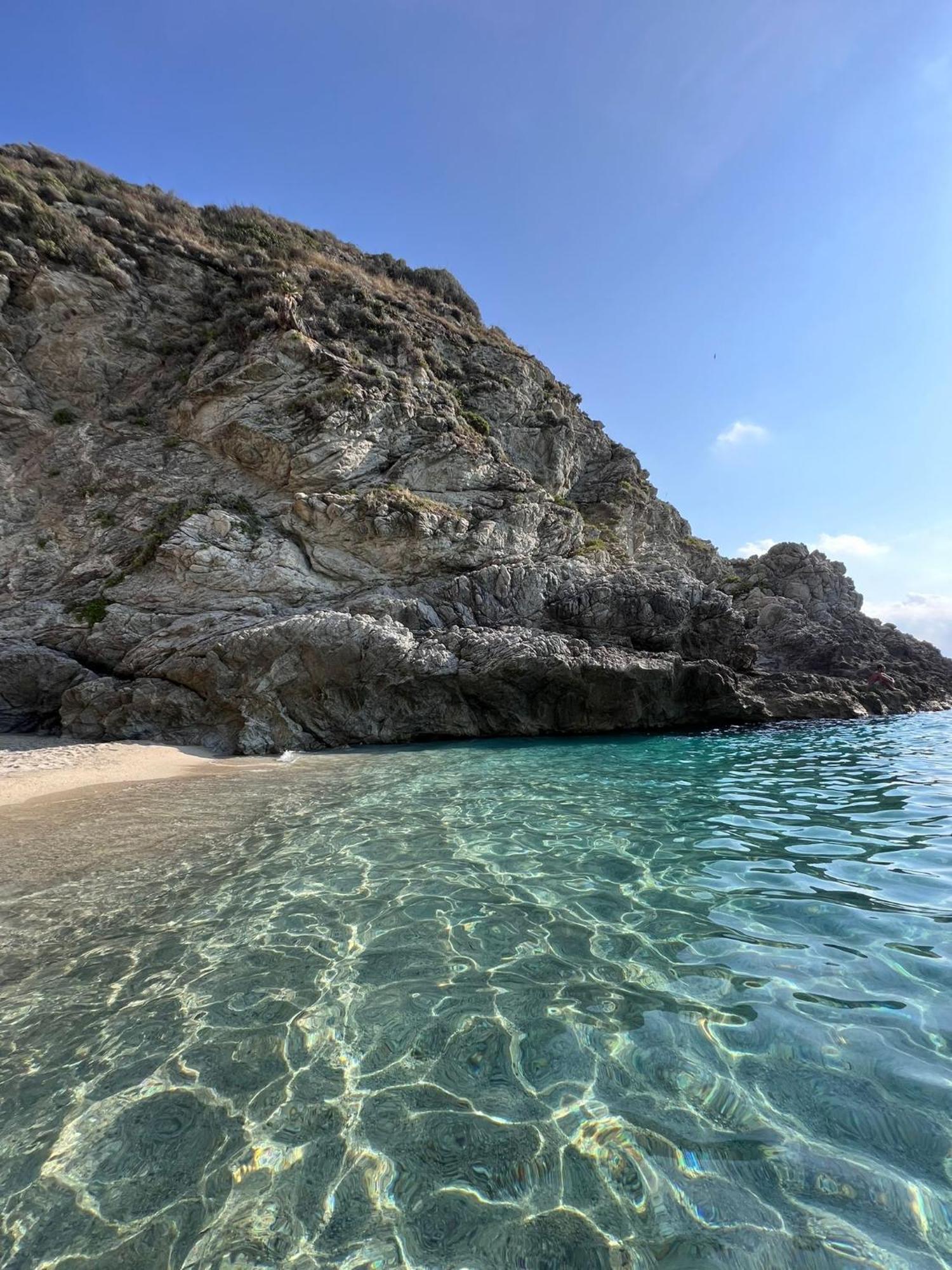 Graceland And * Capo Vaticano