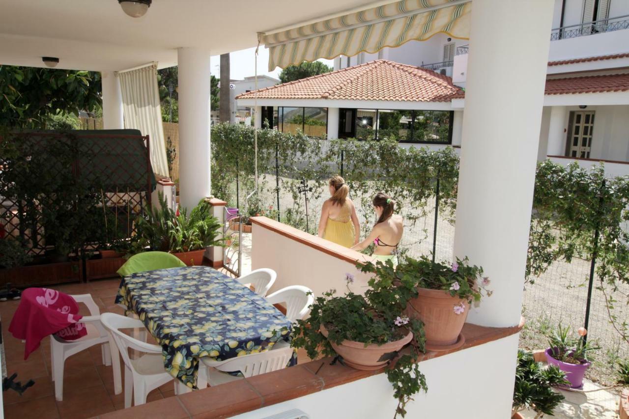 Graceland And Bed and breakfast Capo Vaticano