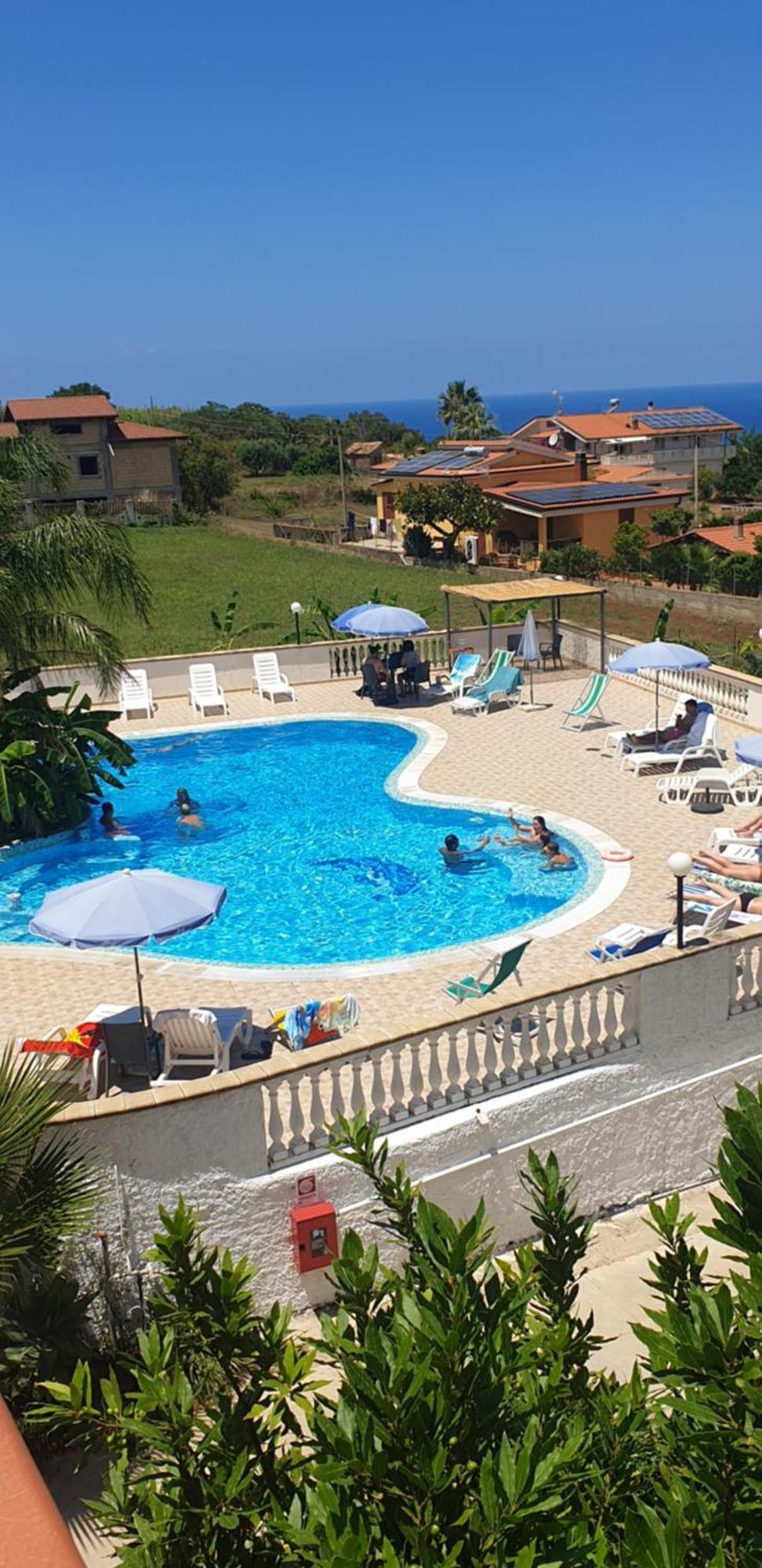 Graceland And * Capo Vaticano